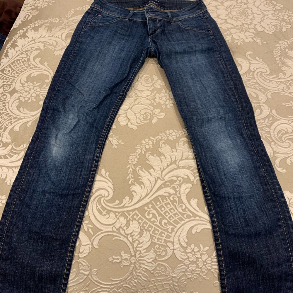 Womens Hudson jeans. Size 25